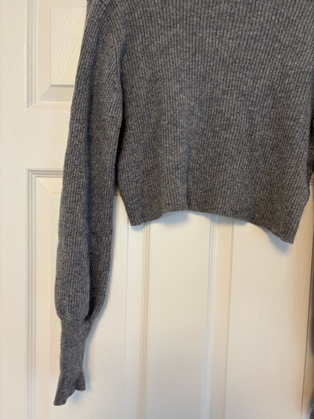 Reformation Luisa Cashmere Turtleneck Sweater Dark Gray Size M - Picture 4 of 11